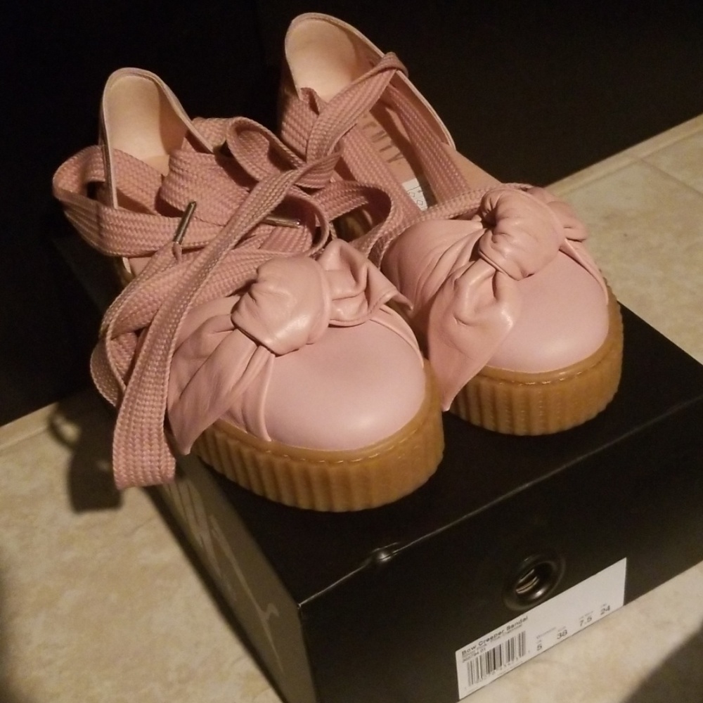 Fenty Bow Creeper